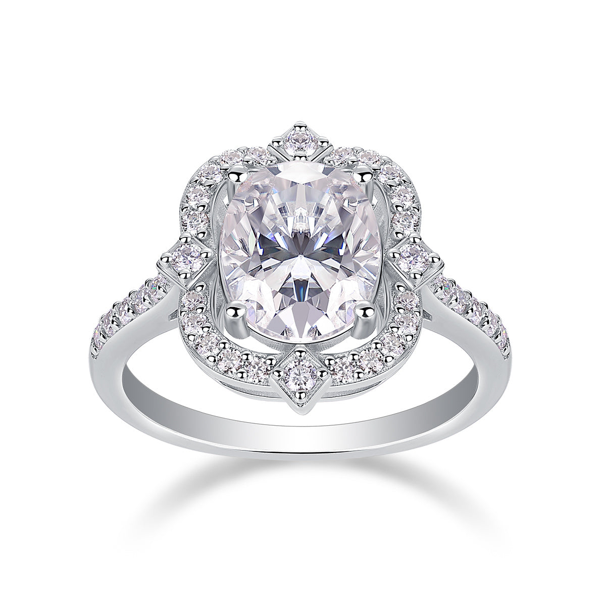 VVS1 Oval Moissanite Stone with Pave Setting
